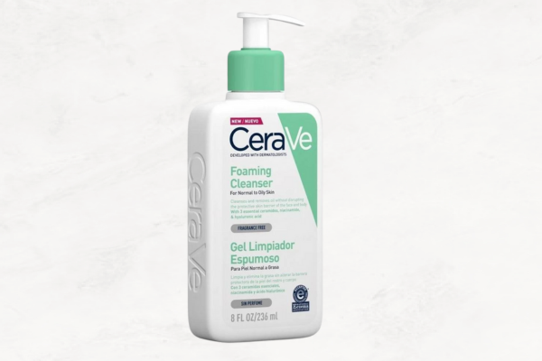 Limpiadora Foaming Cleanser de CeraVe: ¿Por qué es tan popular entre los expertos del cuidado de la piel?